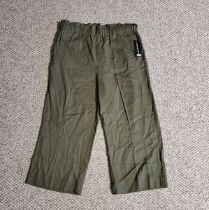 SHARAGANO PANTS. ARMY GREEN. SIZE LARGE.